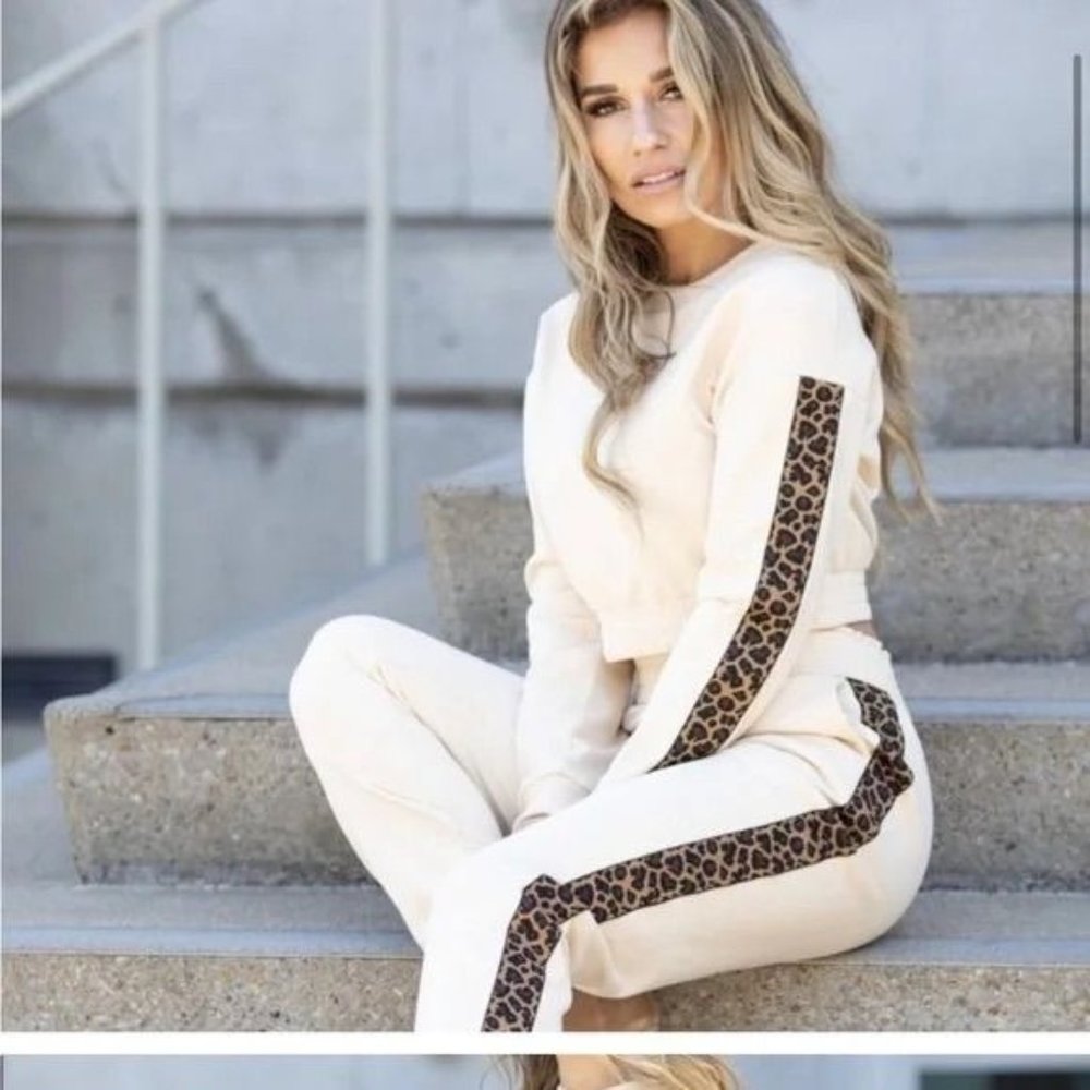Kittenish Sweatpants Medium Cream Cheetah Print Jogger Side Stripe AThleisure